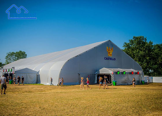 W kształcie duży zakrzywiony & Arcum Truss Arcum Dach Duże namioty do zakrzywionego tunelu Verandah Festival Canopy Event